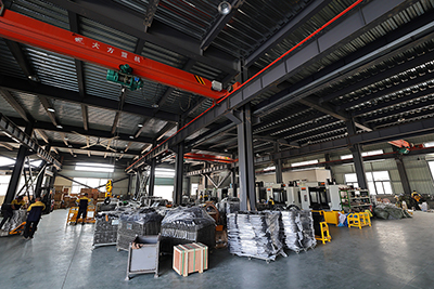 صور من المصنع