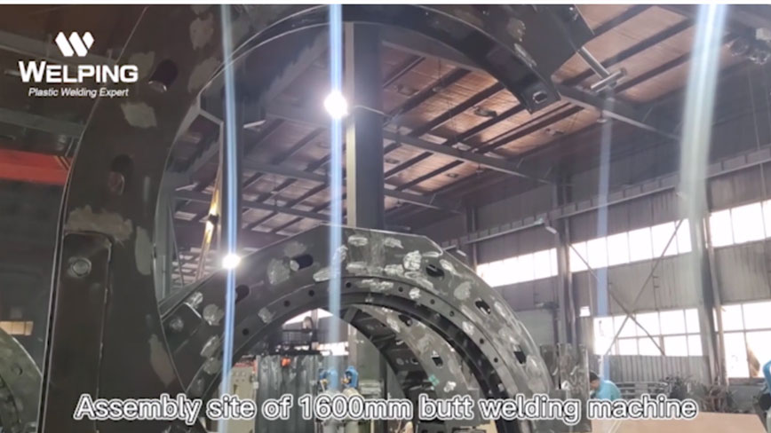 تجميع ماكينة اللحام التناكبي 1600 مم