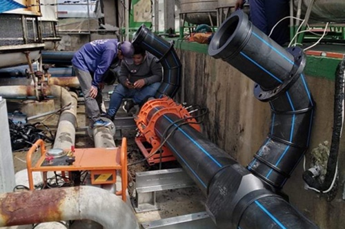 ماكينة لحام تناكبي (لحام أنابيب بلاستيك قطر 160 إلى 500مم)